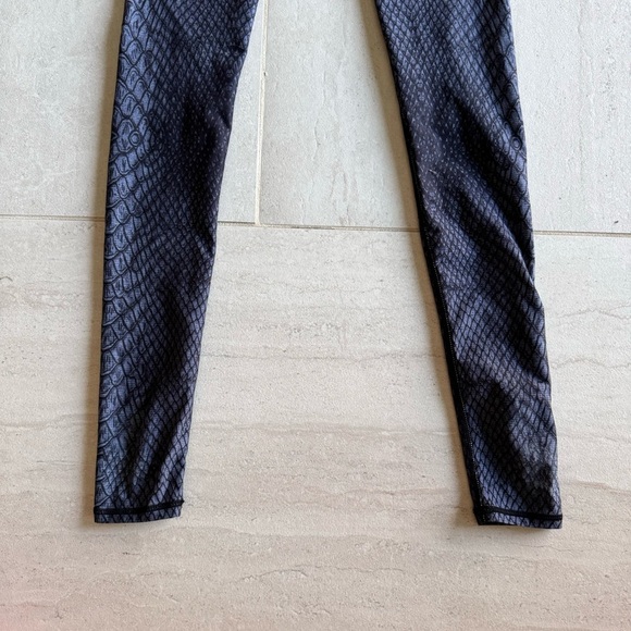 Niyama Sol Live Laugh Love Snake Skin Print Leggings Size M - Picture 8 of 11